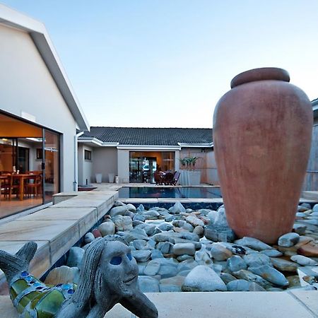 Africa Beach B&B Port Elizabeth Exteriör bild